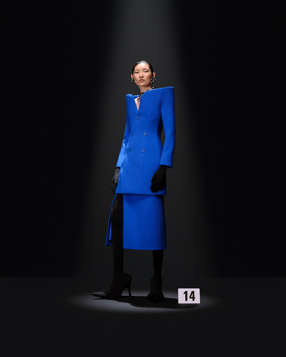 BALENCIAGA: COUTURE AW23 | 10 Magazine Australia